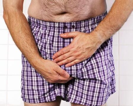Exacerbácia prostatitídy u mužov sa prejavuje bolesťou v miešku a perineu